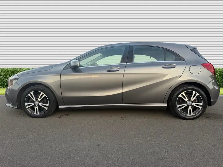 Mercedes-Benz A-Class 2016 photo 4