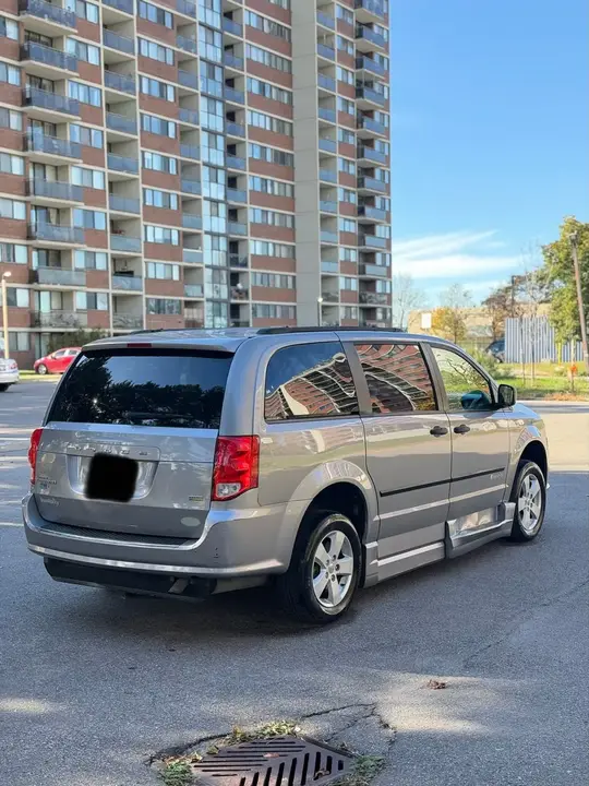 Dodge Grand Caravan 2015 photo 5