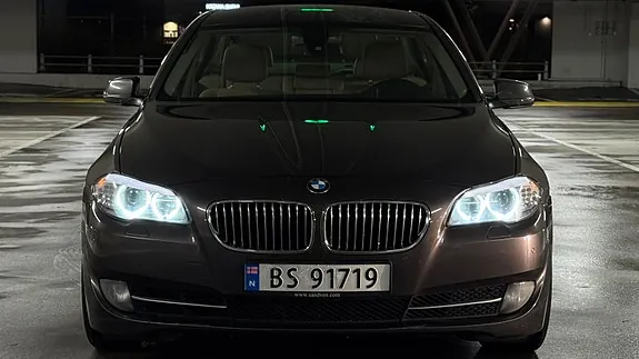 BMW 520I