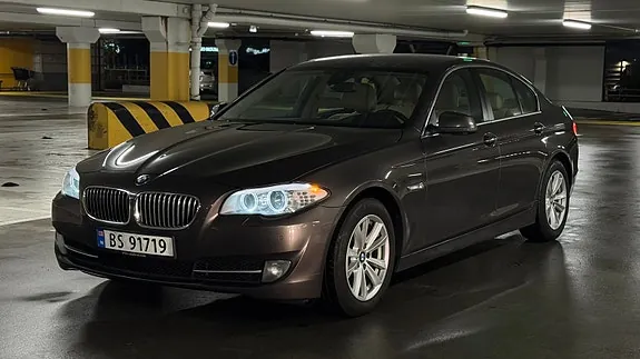 BMW 520I 2012 photo 2