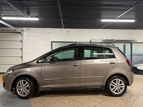 Volkswagen Golf Plus 2012 photo 2