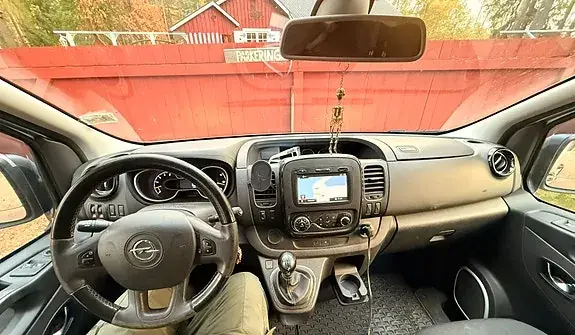 Opel Vivaro 2017 photo 2