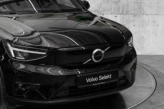 Volvo Ex40 2025 photo 2