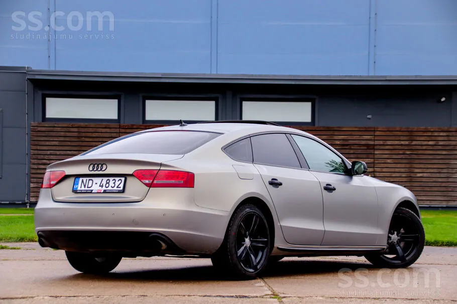 Audi A5 2010 photo 4