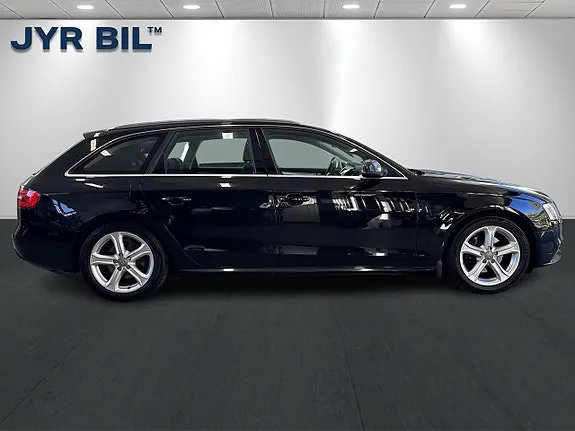 Audi A4 2014 photo 2
