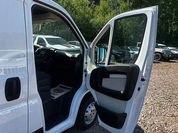Peugeot E-Traveller 2019 photo 5