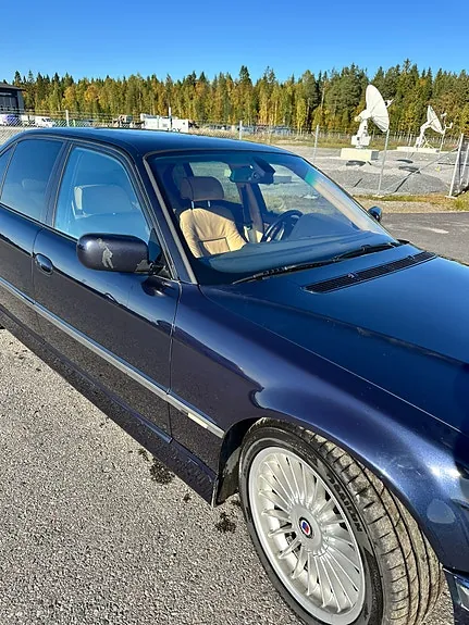 BMW 740D 2001 photo 2