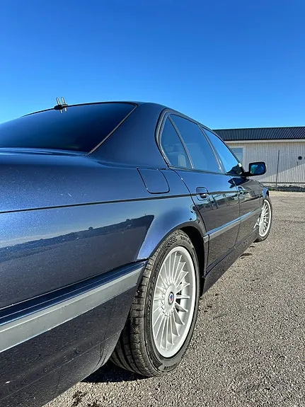 BMW 740D 2001 photo 3