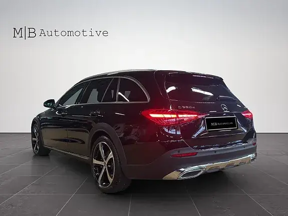 Mercedes-Benz C220 D 2026 photo 4