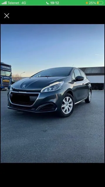 Peugeot 208