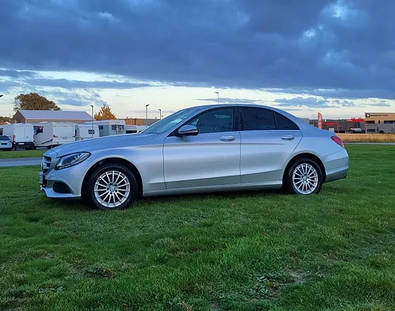 Mercedes-Benz C160 2015 photo 4