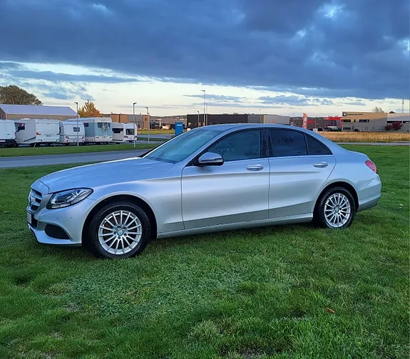 Mercedes-Benz C160 2015 photo 2