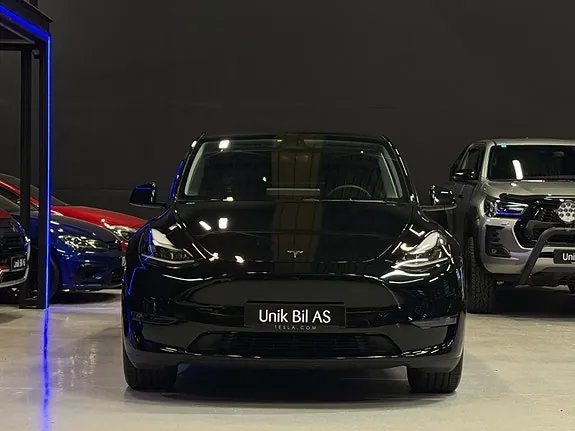 Tesla Model Y 2023 photo 5