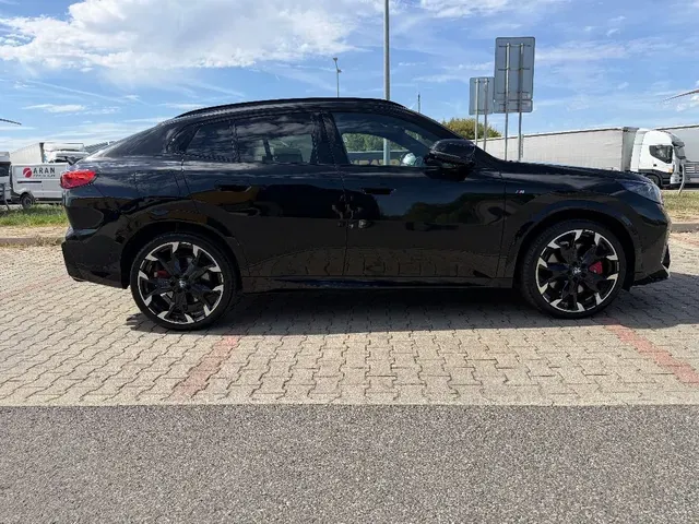 BMW X2 2025 photo 3