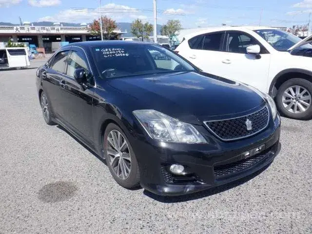 Toyota Crown Athlete