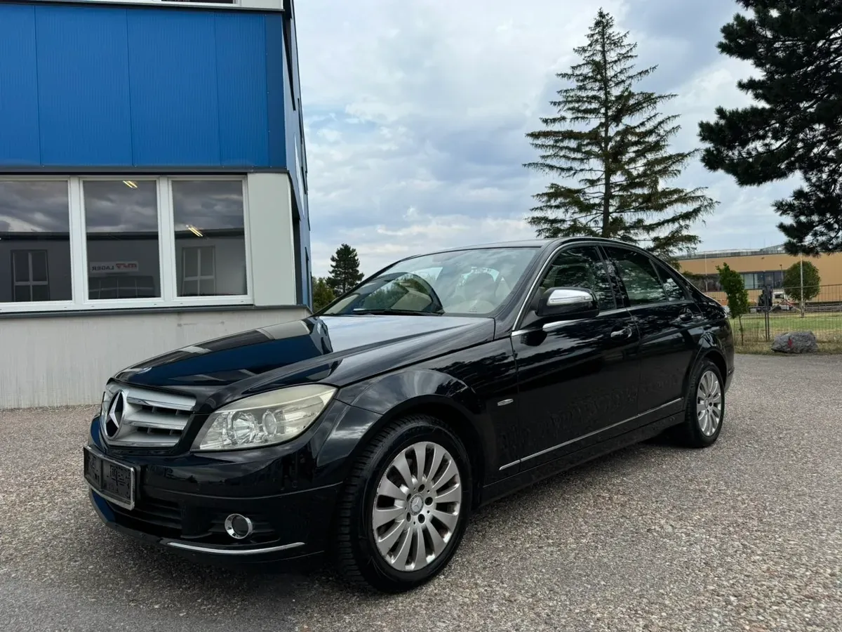 Mercedes-Benz C-Class 2008 photo 2