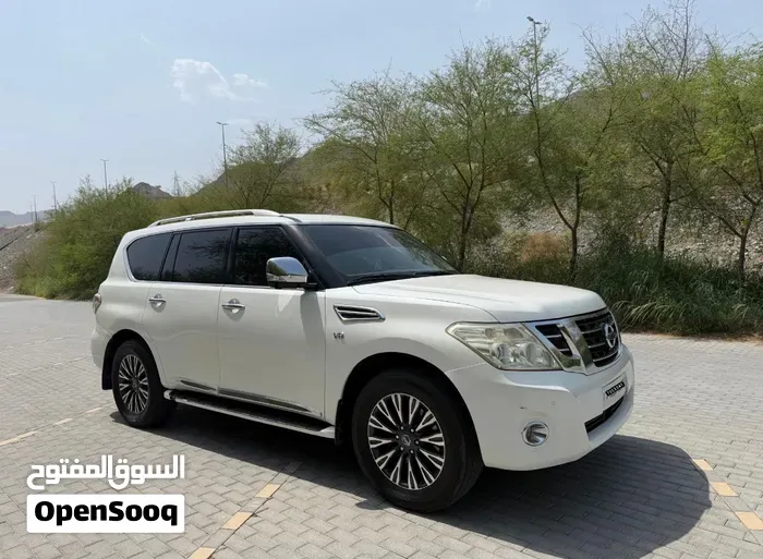 Nissan Patrol 2010 photo 5