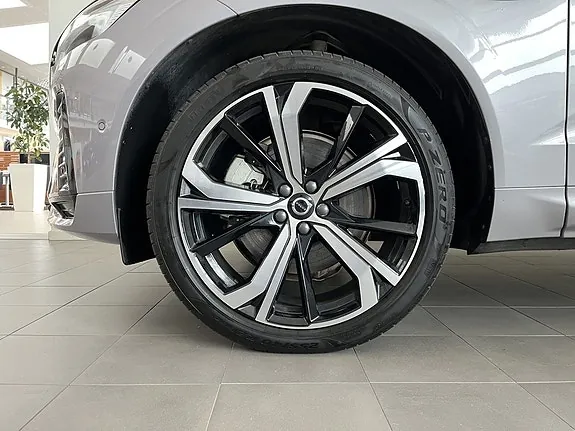 Volvo Xc60 2026 photo 4