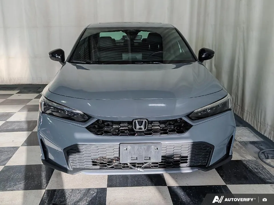 Honda Civic 2026 photo 2