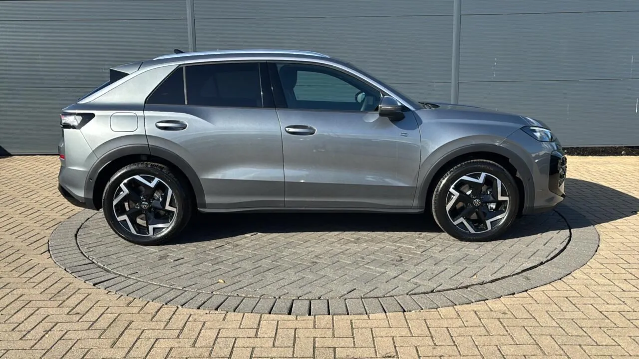 Volkswagen T-Roc photo 4