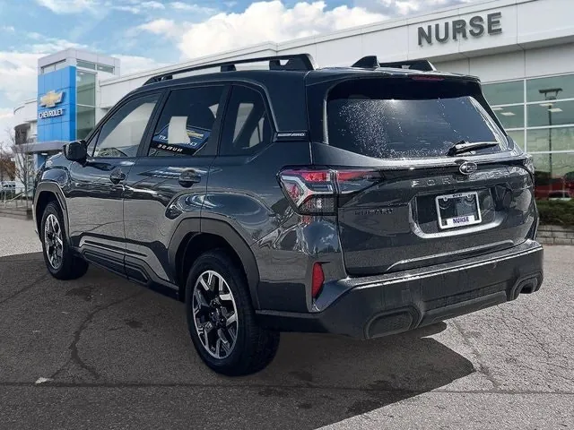 Subaru Forester 2025 photo 3