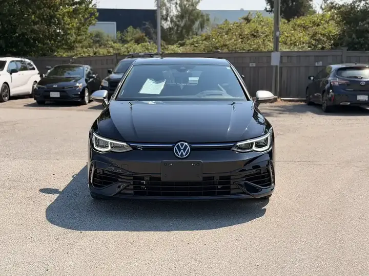 Volkswagen Golf R 2022 photo 2