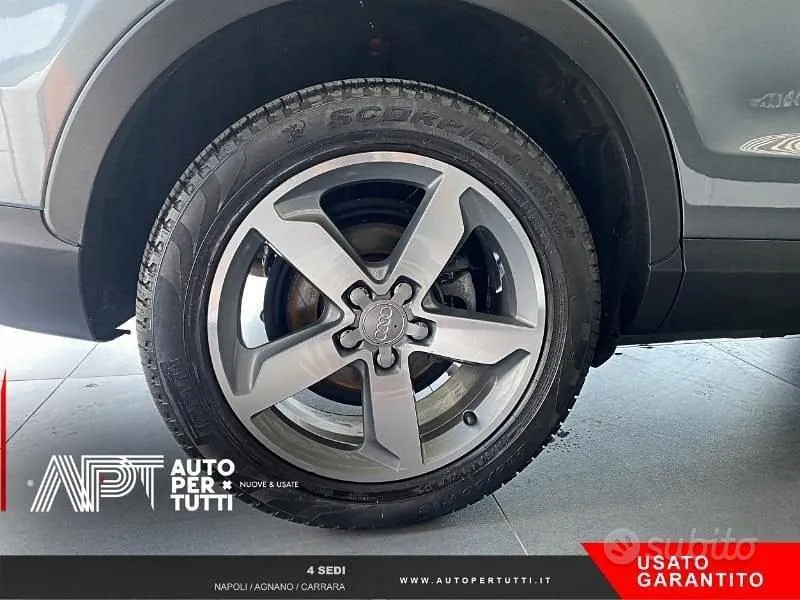 Audi Q3 2012 photo 5