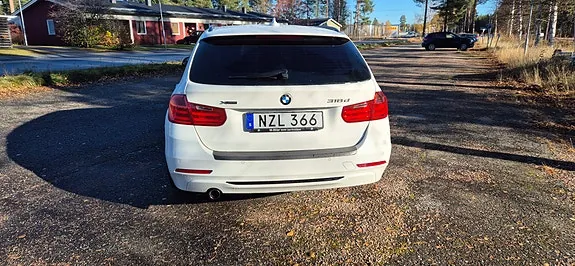 BMW 318D 2014 photo 3