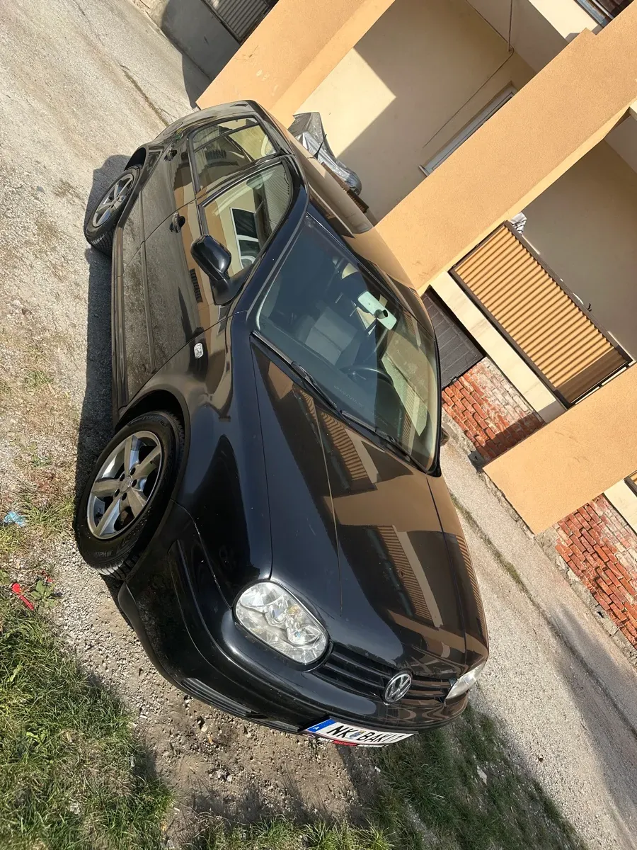 Volkswagen Golf 2001 photo 2