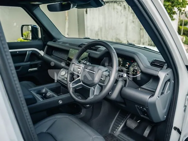 Land Rover Defender 2025 photo 5