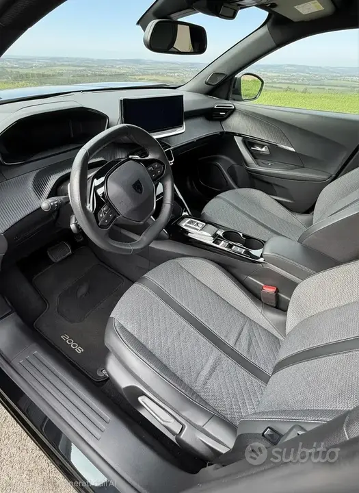 Peugeot 2008 2024 photo 4