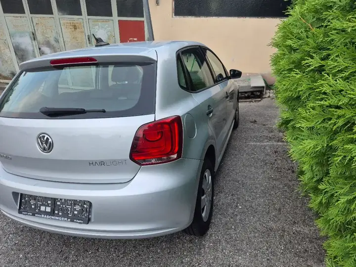 Volkswagen Polo 2010 photo 3