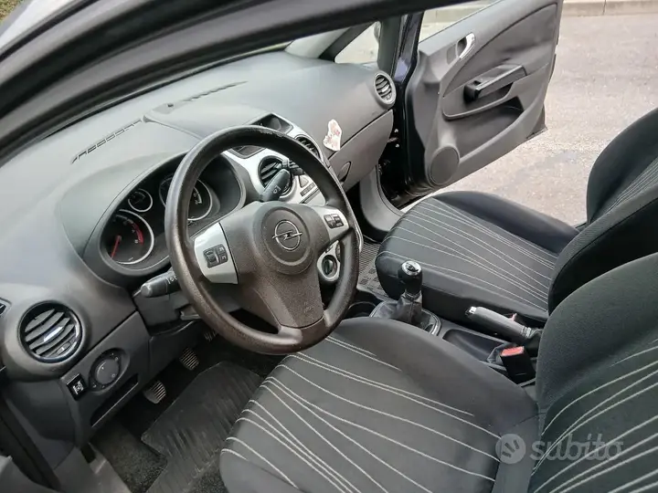 Opel Corsa 2010 photo 5