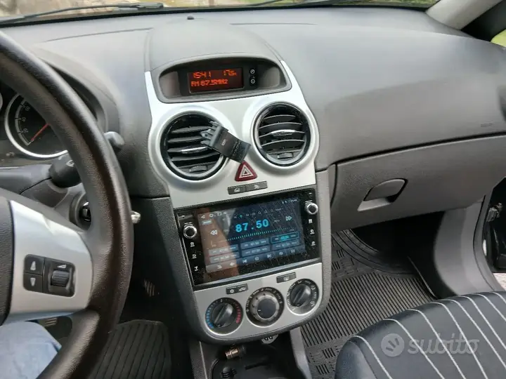 Opel Corsa 2010 photo 4