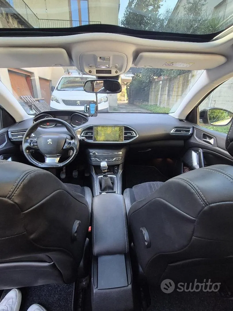 Peugeot 308 2014 photo 3