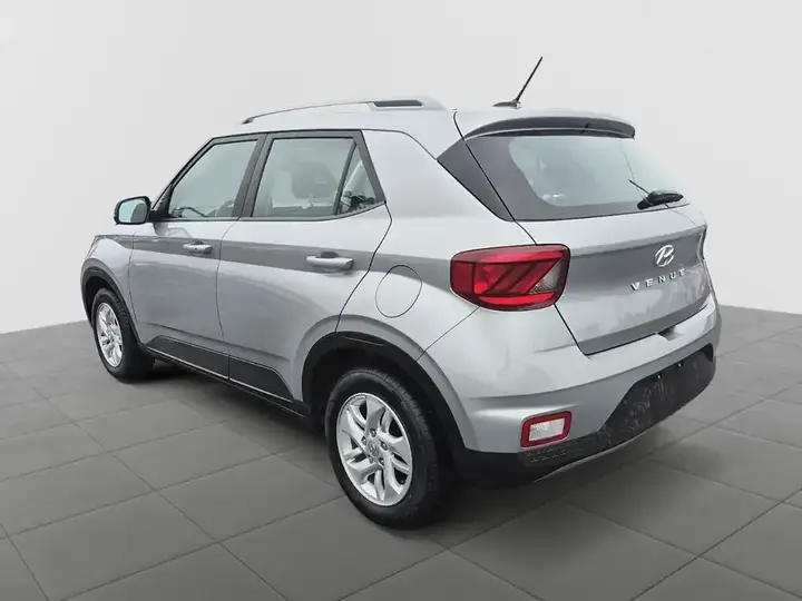Hyundai Venue 2025 photo 4