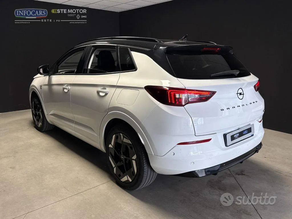 Opel Grandland 2023 photo 2