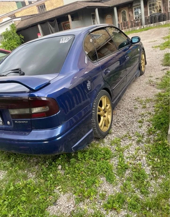 Subaru Legacy 2000 photo 3
