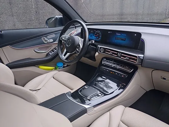 Mercedes-Benz Eqc400
