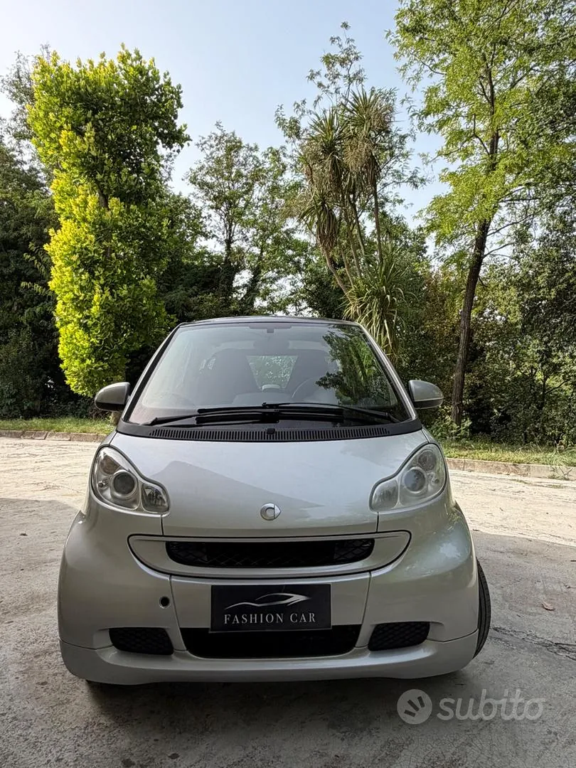 Smart Fortwo 2010 photo 3