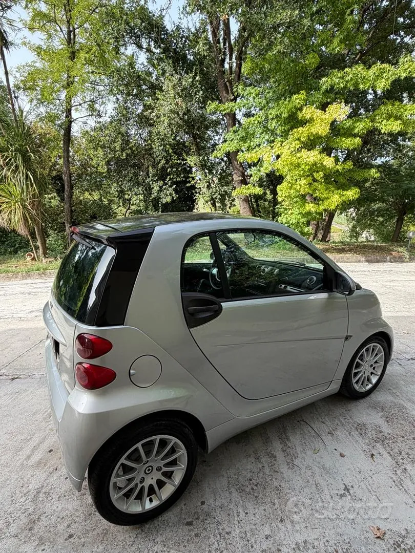 Smart Fortwo 2010 photo 5