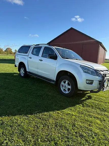 Isuzu D-Max 2016 photo 2