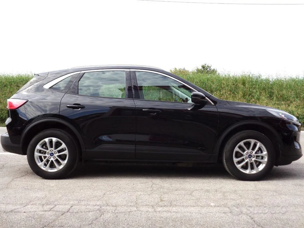 Ford Kuga 2022 photo 5
