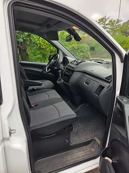 Mercedes-Benz Vito 113 2013 photo 3