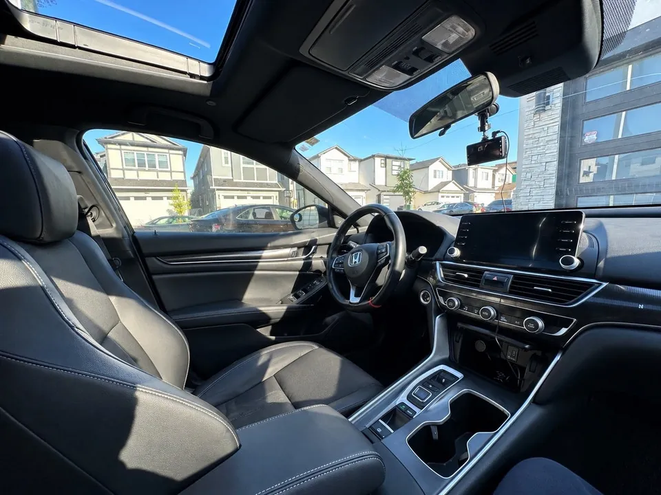 Honda Accord 2019 photo 2
