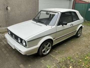 Volkswagen Golf Cabriolet photo 2