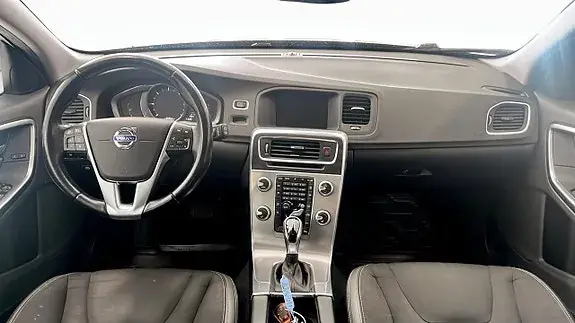 Volvo V60 Cross Country 2017 photo 4