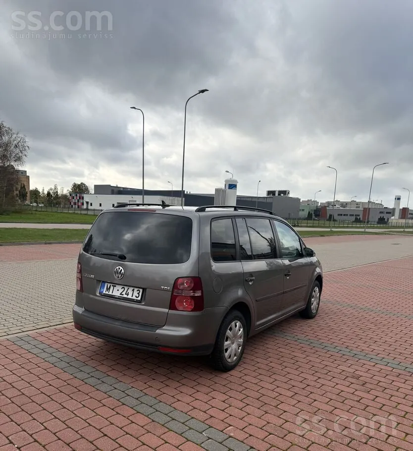 Volkswagen Touran 2007 photo 3