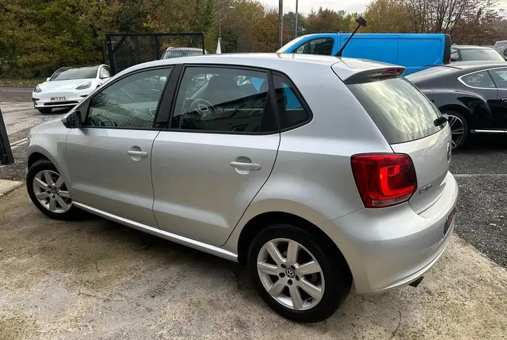 Volkswagen Polo 2010 photo 3