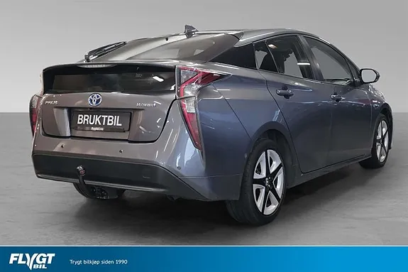 Toyota Prius 2018 photo 3